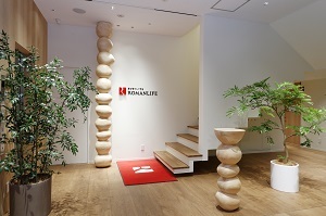 473148697